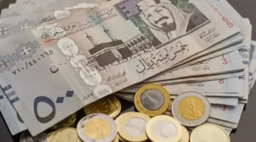 قفزة الريال السعودي في 4 بنوك مصرية: تأثير على حوالات المغتربين